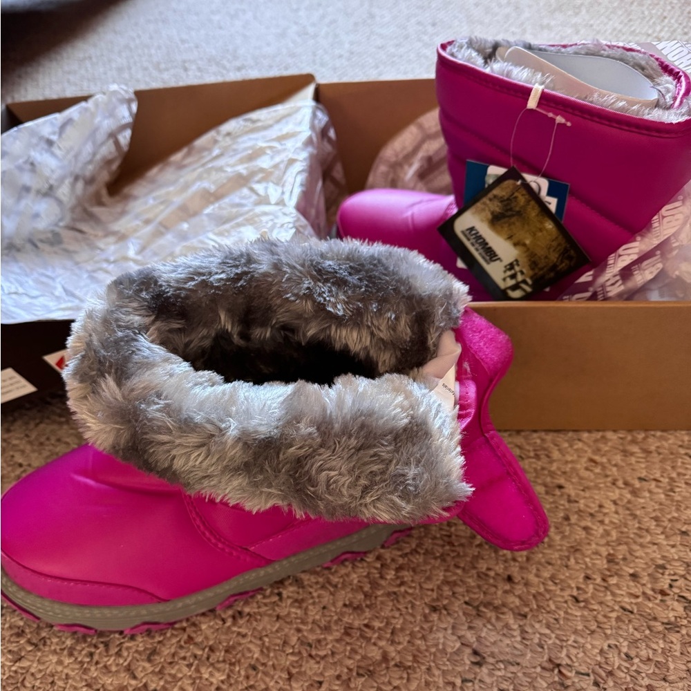 Khombu Juniper Snow Boot (Big Kid, size 6), Color: Fuchsia. Brand new in box! - Picture 4 of 7
